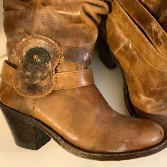 Johnny Ringo Size 7B Tan Distressed Slouch Harness Western Cowboy Boot - Picture 6 of 15